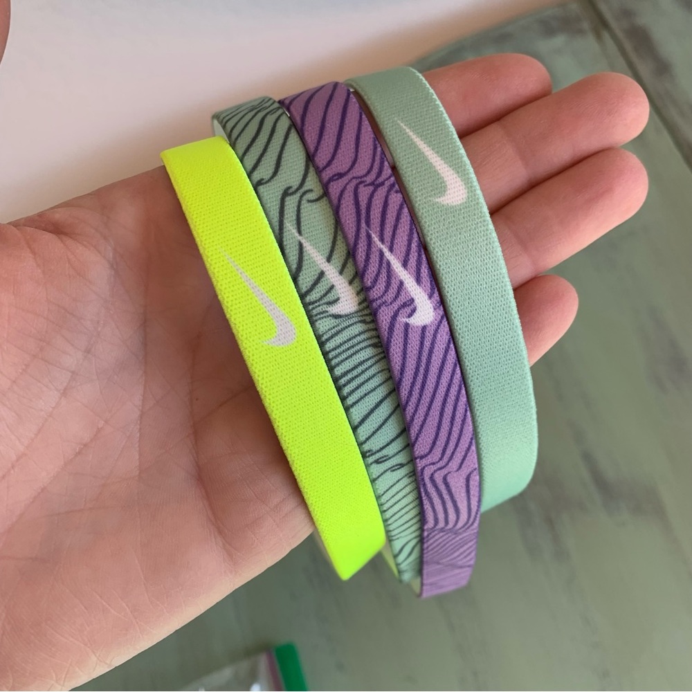NWOT Nike Headbands X 4